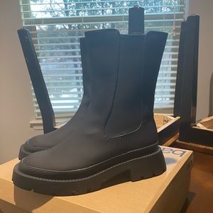 WOMENS BOOTS